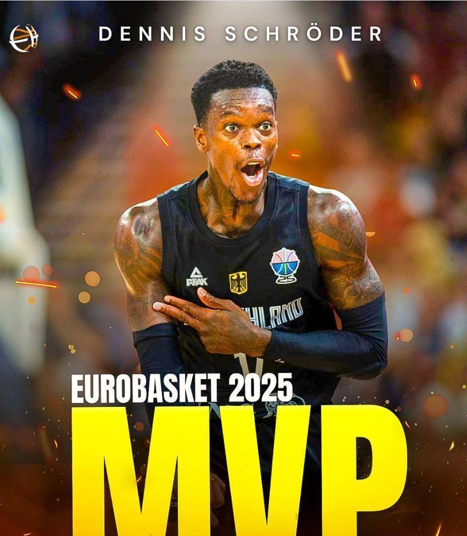 足球选手发挥出色，荣膺最佳MVP