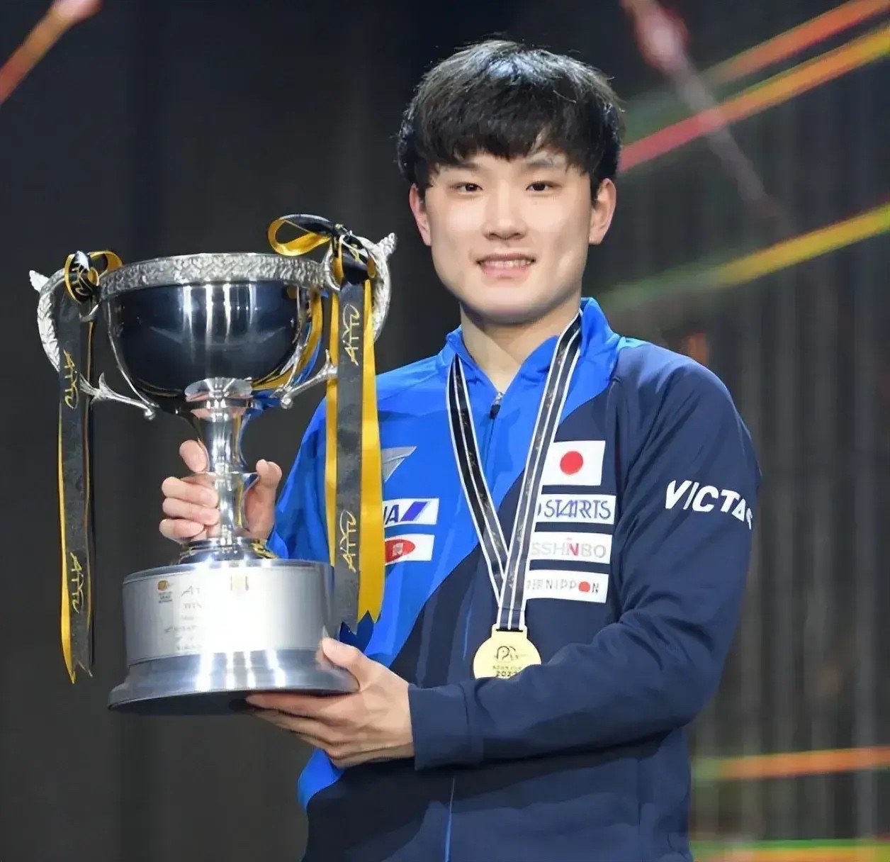 关于亚洲杯再创历史，冠军实至名归的信息