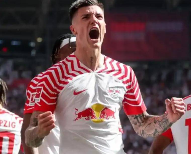 英超球员突破自我，表现堪称完美