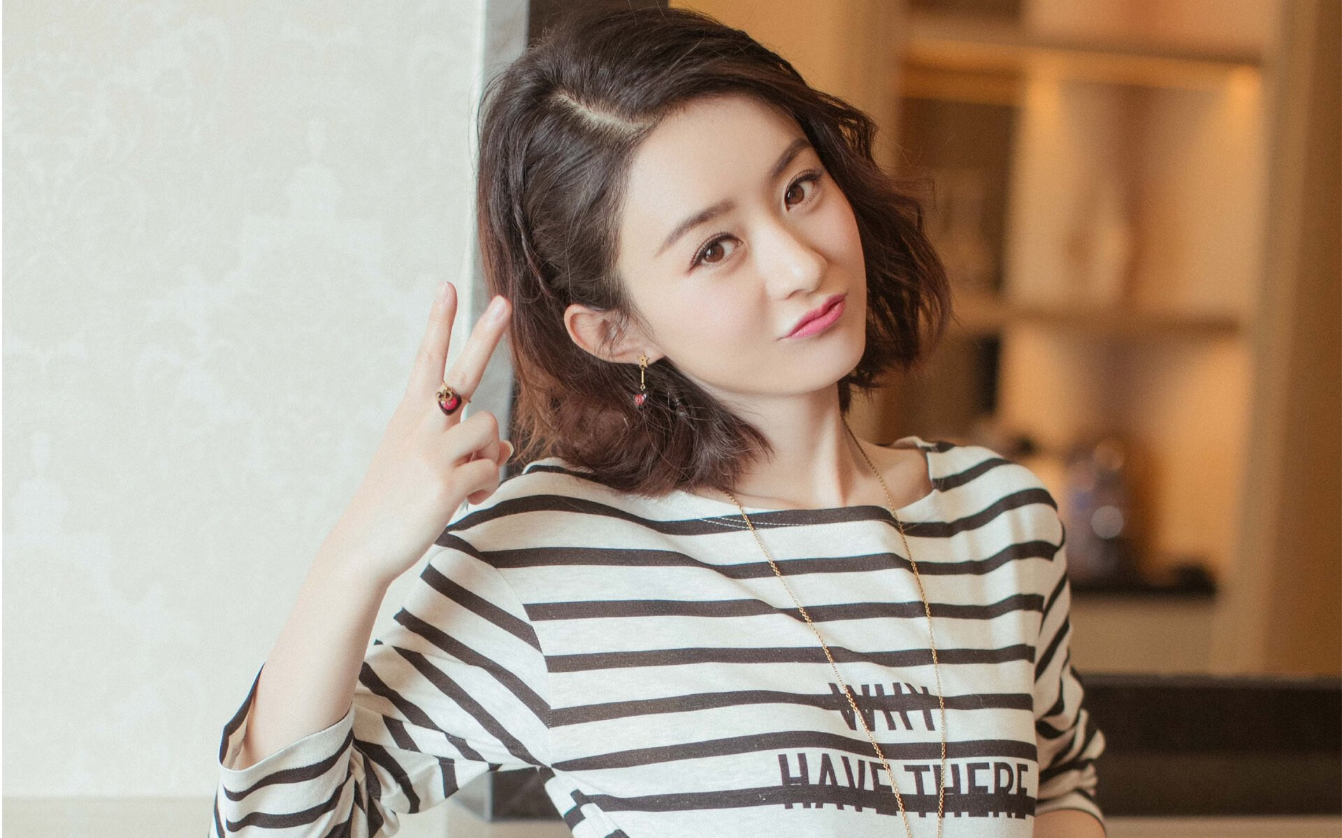 钢铁防线撞上金色钥匙，加维一人撬动拜仁对乌克兰的窒息锁链