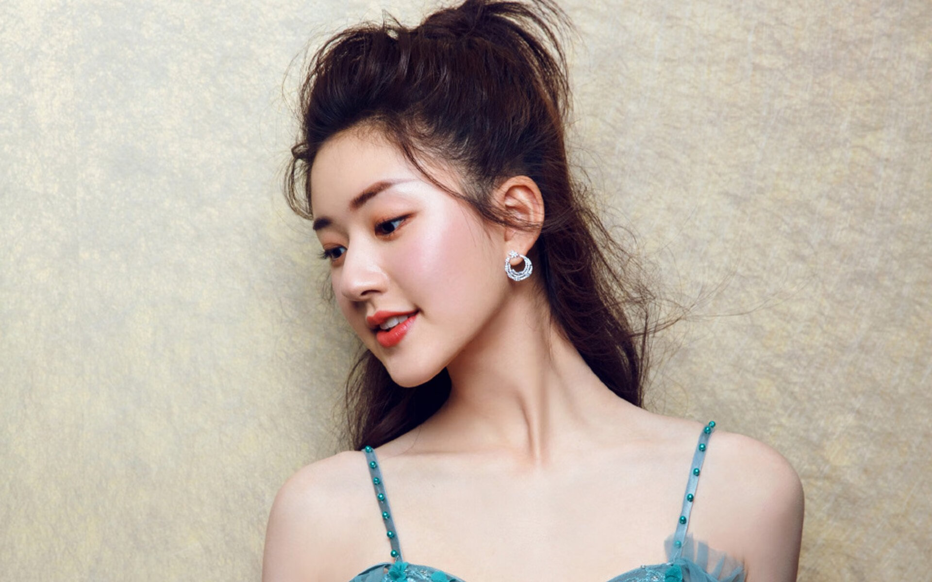 跨界狂想曲,当魔术血拼老鹰的剧本,在F1街道赛被东契奇接管