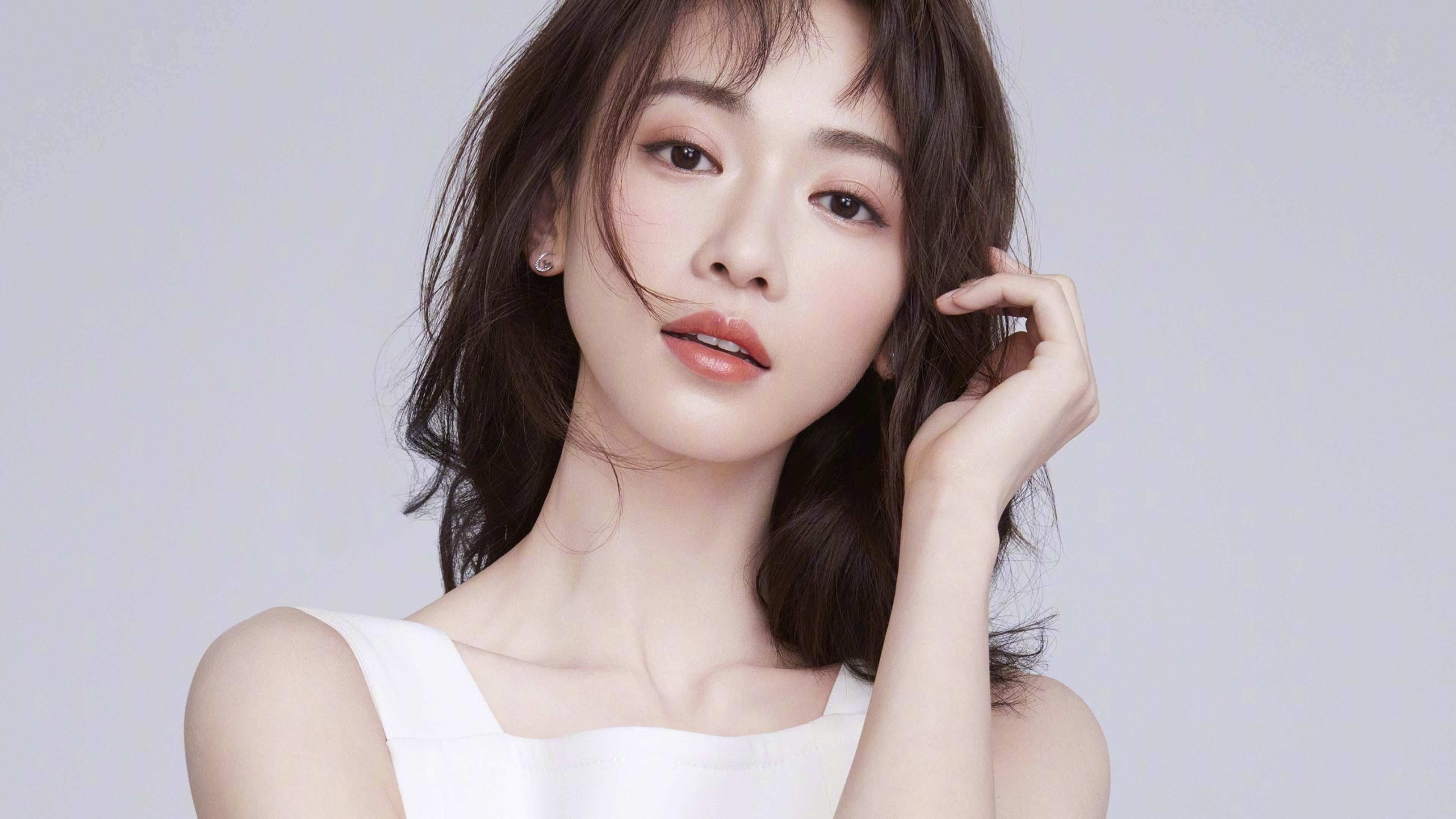 当沸腾的争冠与逆袭的奇迹碰撞,那些在风雪中咆哮的体育勇士