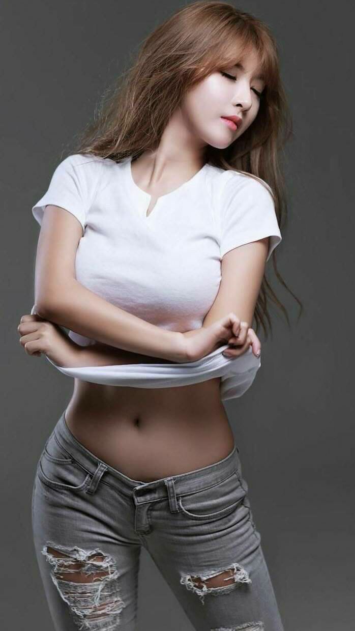 沙漠风暴中的一丝月光，齐耶赫导演生死战，阿联酋绝杀越南保留世界杯希望